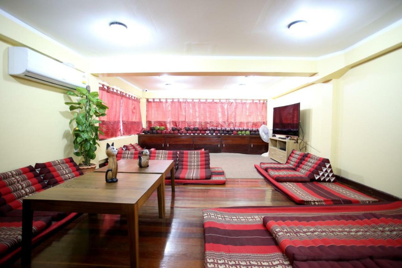 Thai Cat Hostel Bangkok Luaran gambar